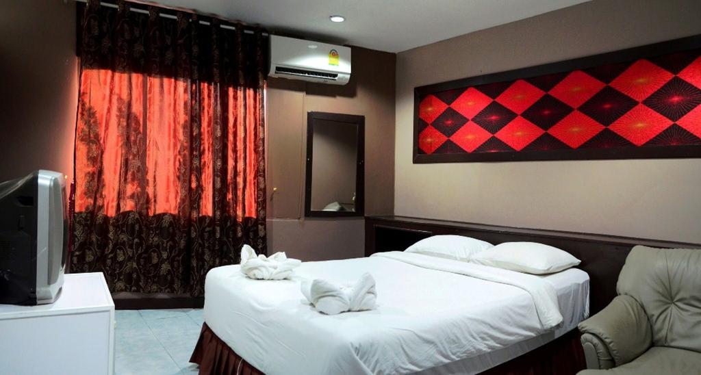 Best Corner Pattaya Rom bilde